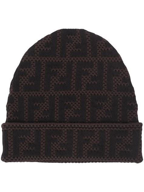 cappello fendi logo